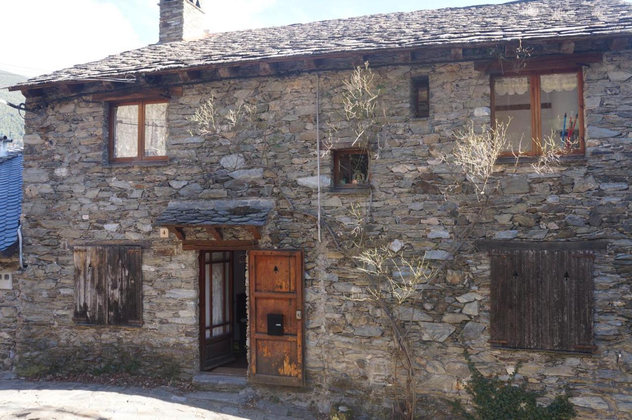 Casa De La Font De Dalt Villa Queralbs Bagian luar foto